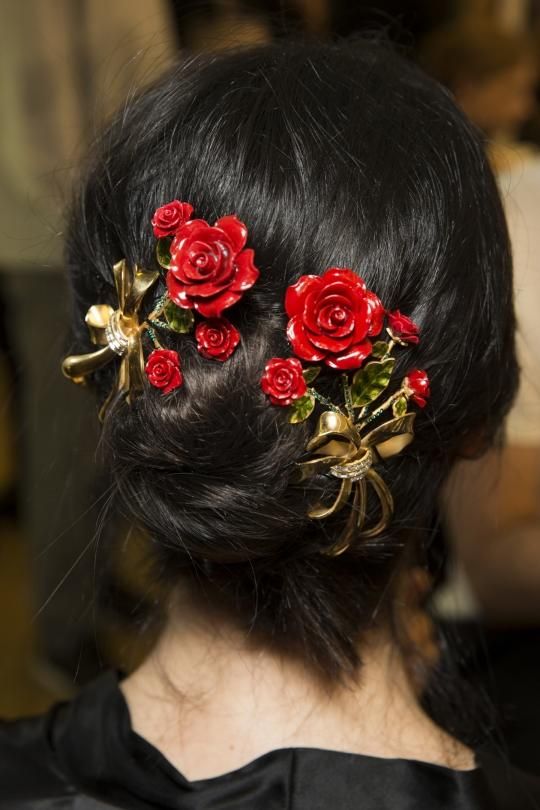 Dolce and Gabanna Hair Flower Clips Wedding hairstyle