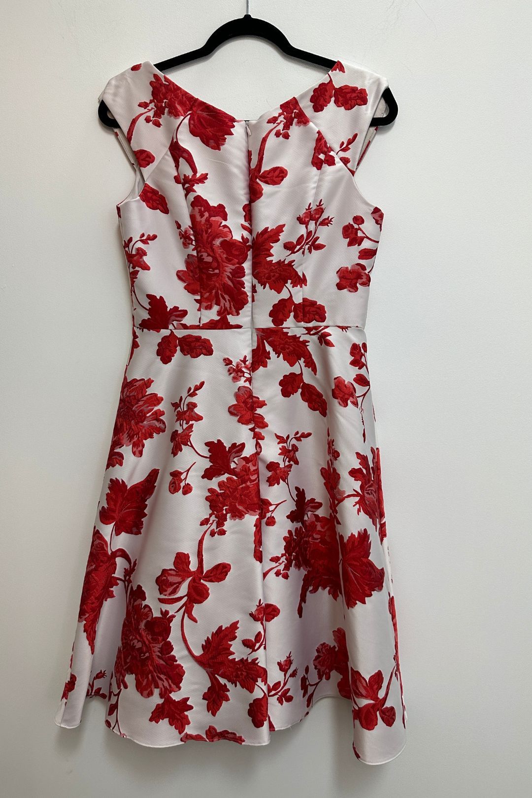 Review Red Lantern Dress in Red & White