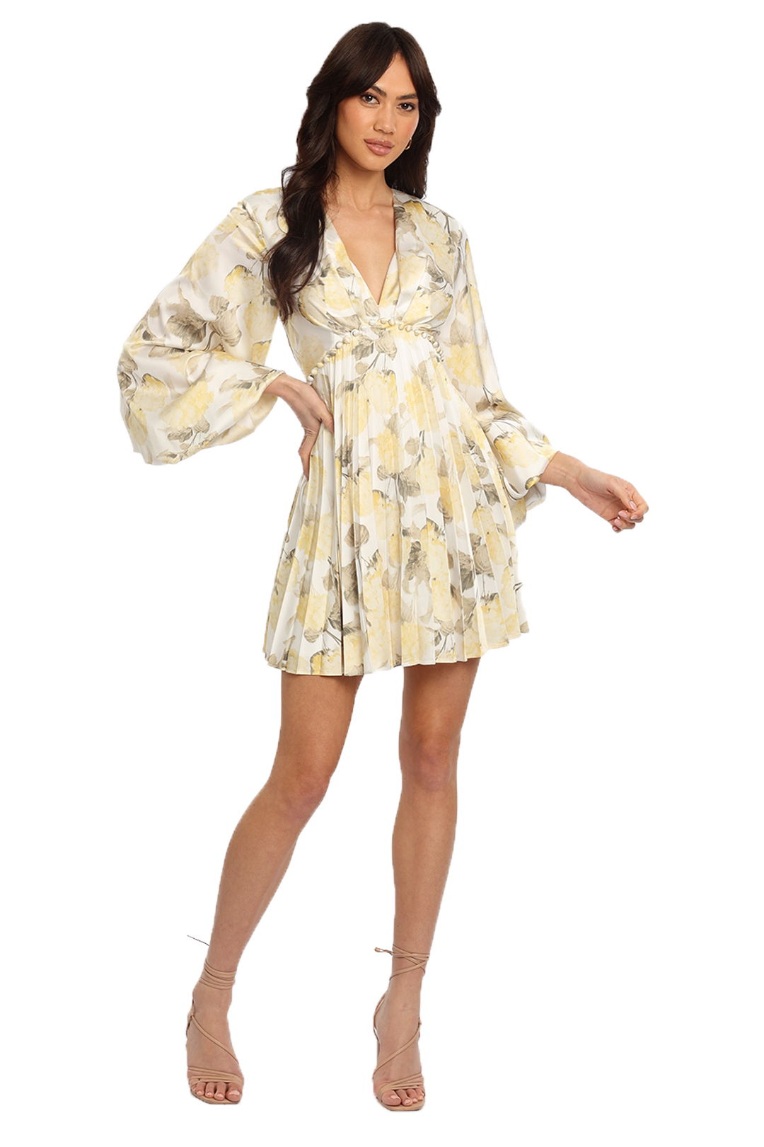 Hire Faris dress for garden parties.