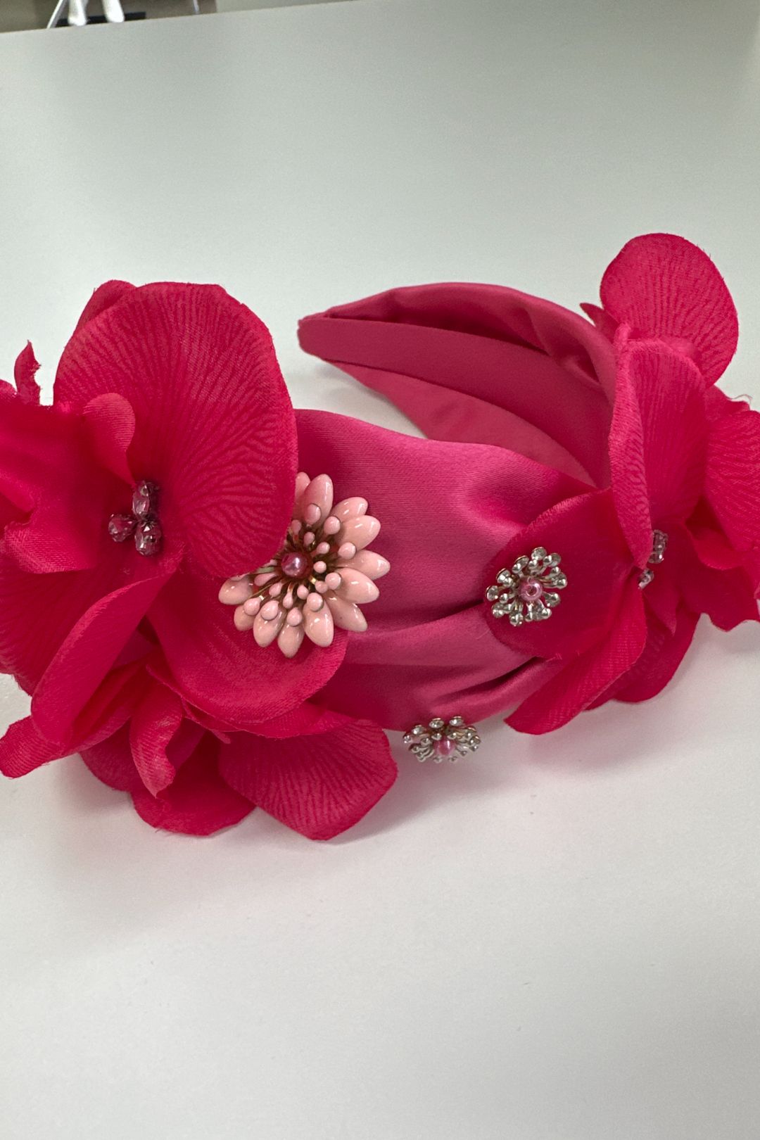 Morgan and Taylor Arya Headpiece in Hot Pink