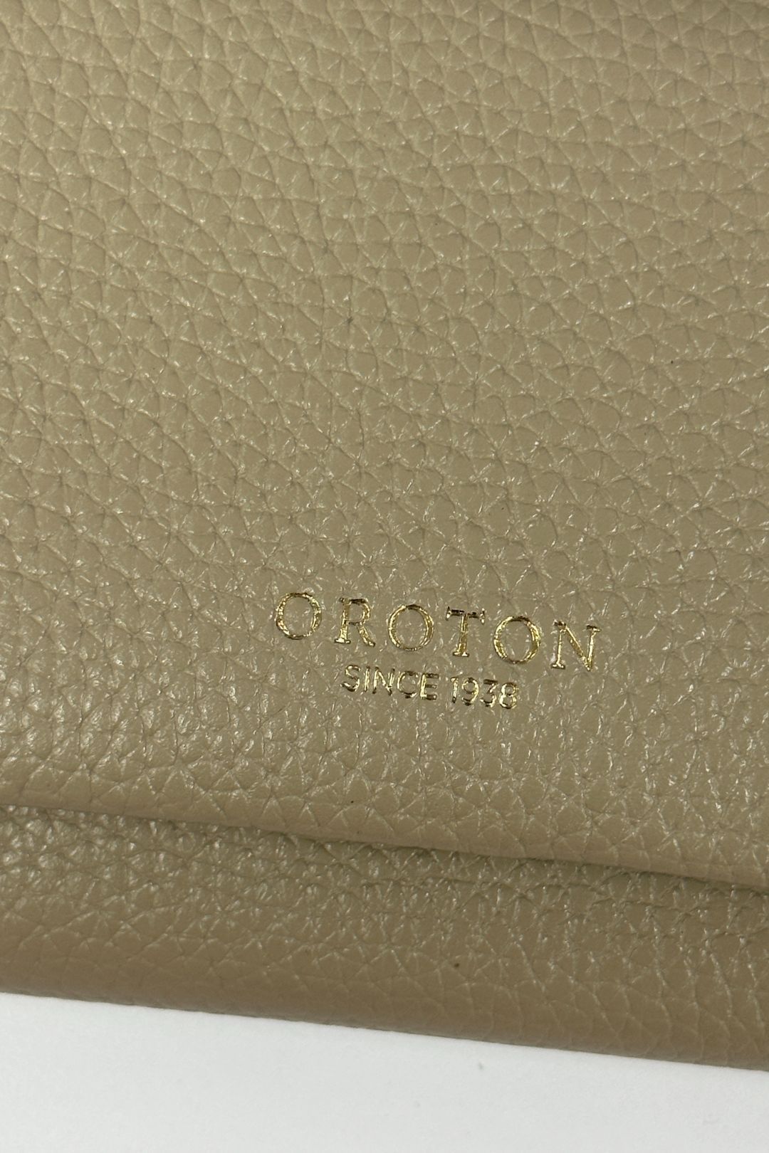 Oroton avalon best sale large double clutch