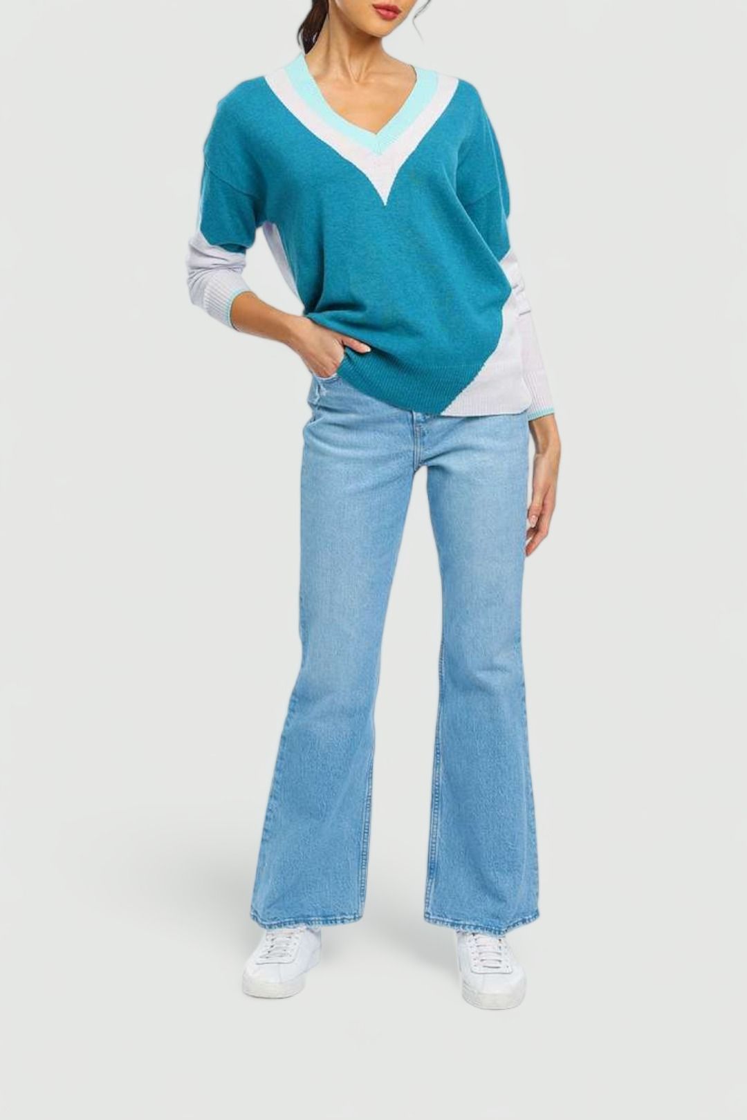 Bande Studio Vanessa V Knit