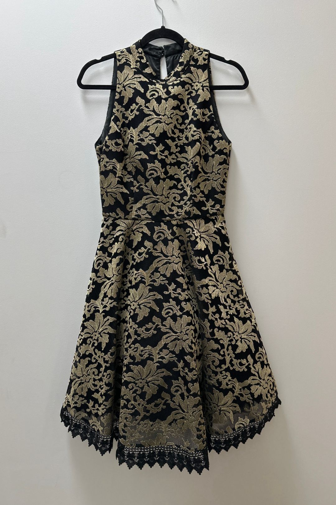 Review Black and Gold When in Rome Dress