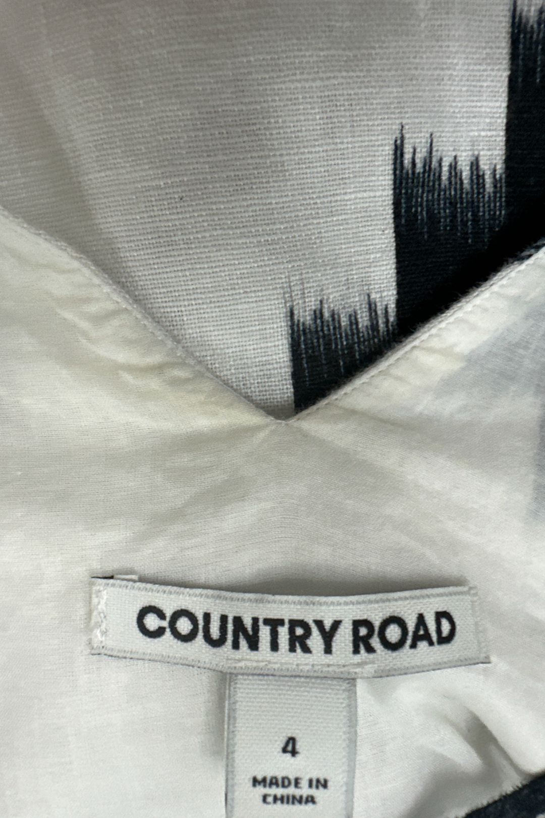 Country Road White Linen Dress Organically Grown Linen Sleeveless V-Neck Linen Dress Country Road White Linen Dress Organically Grown Linen Sleeveless V-Neck Linen Dress