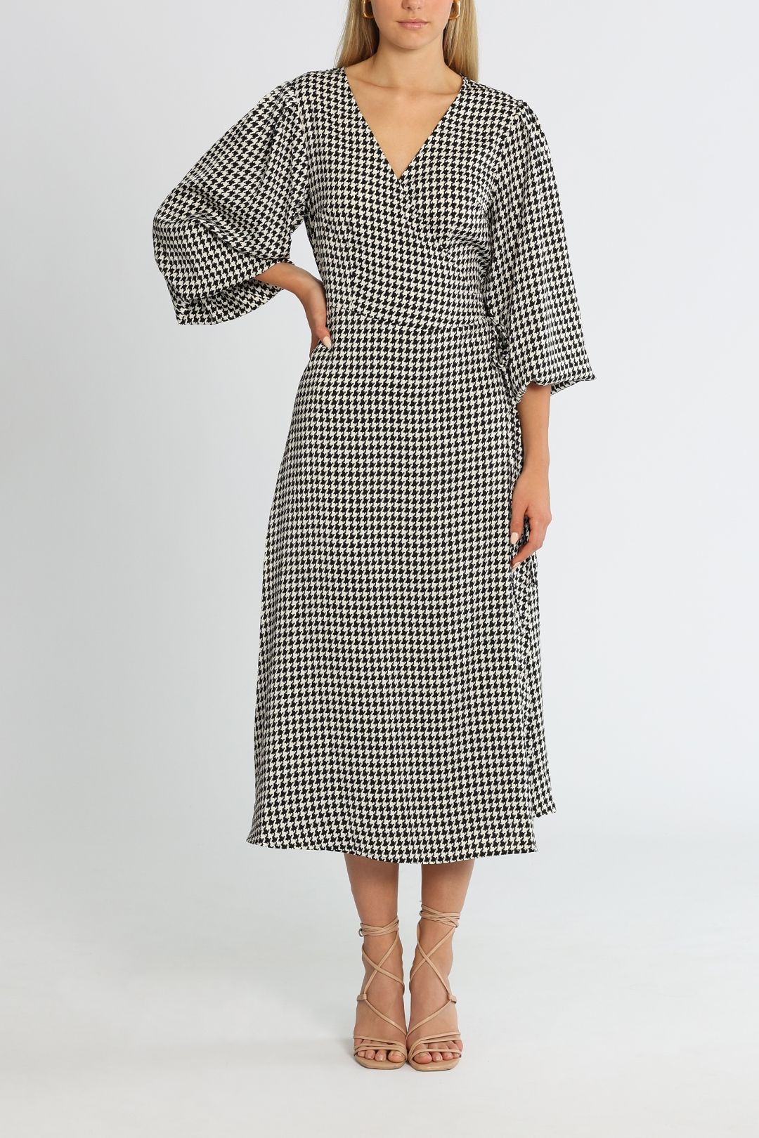 chinese dress ladies 091322 The Houndstooth Long Sleeve One Size Fit Mini Dress main image 1