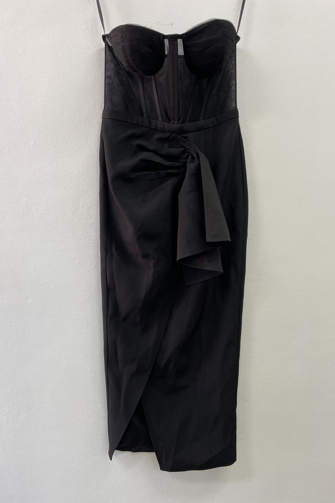 knee length dresses for ladies Black Tiered Pleated Tulle Long Dress With Lace V-Neck Bustier main image 0