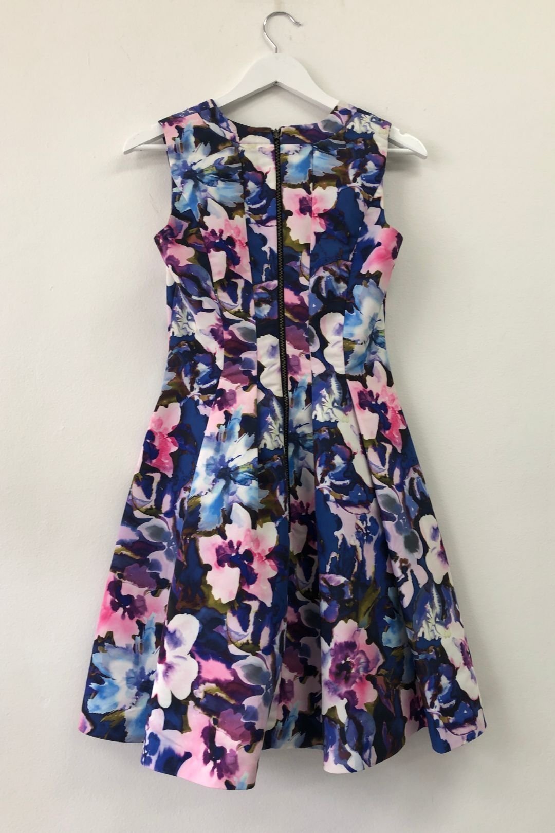 Cue - Floral Sleeveless Mini Dress