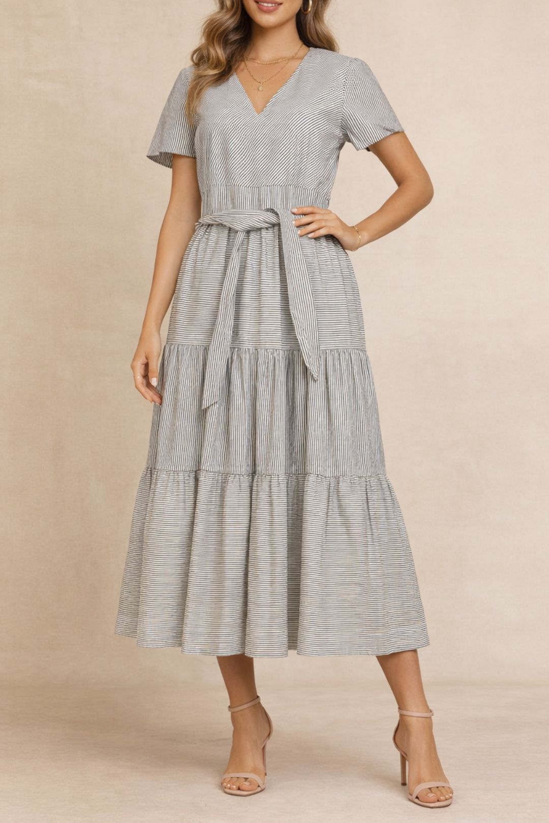 Dress Hire Brunch Vero ModaLaurel Wreath Dress Gray