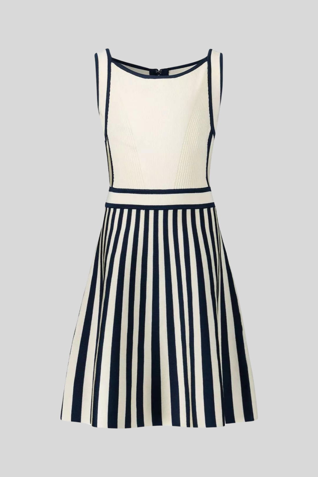 Guess black and white dress 2025