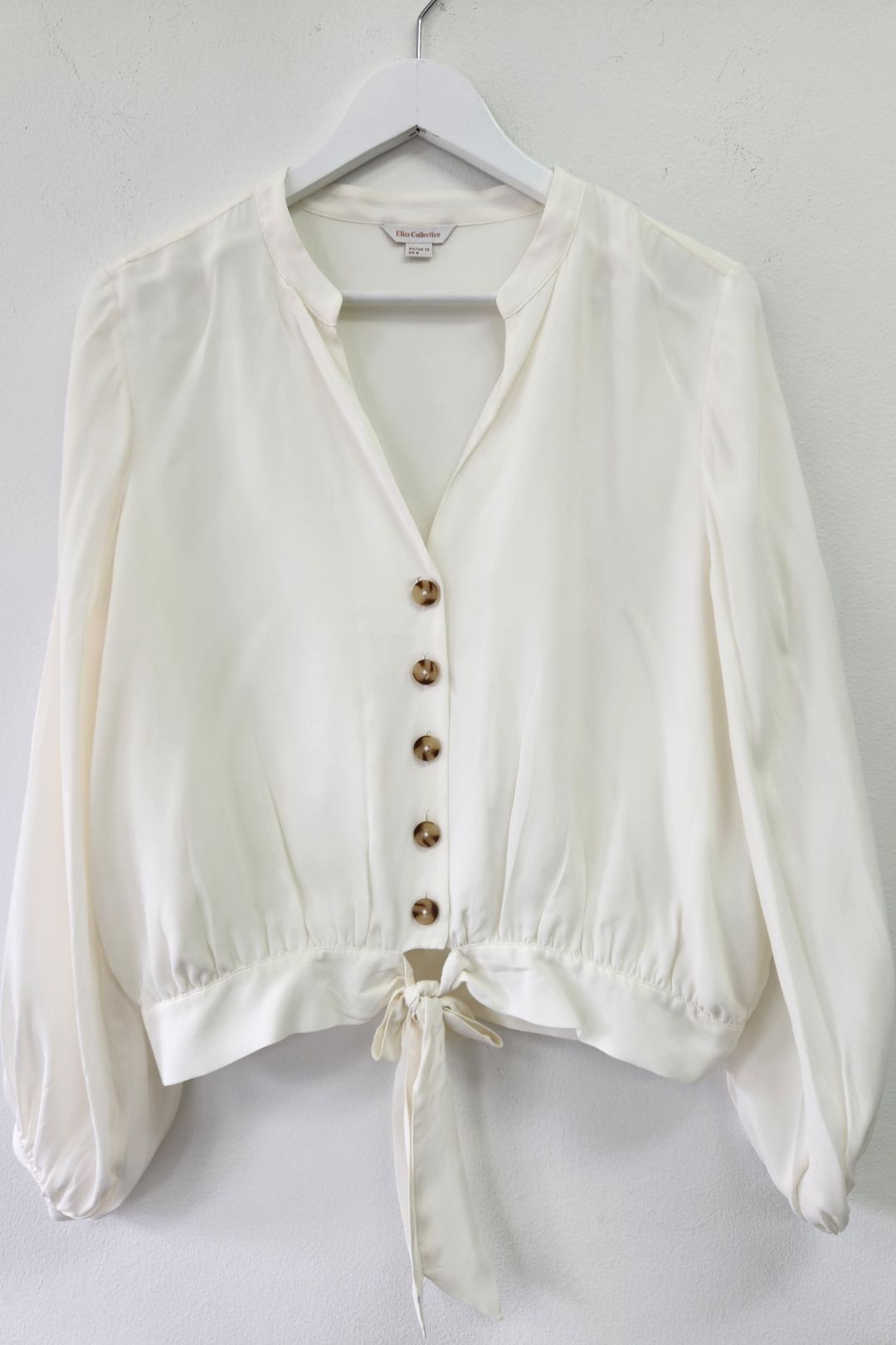 Elka Collective - Ivory Katia V-neck Shirt