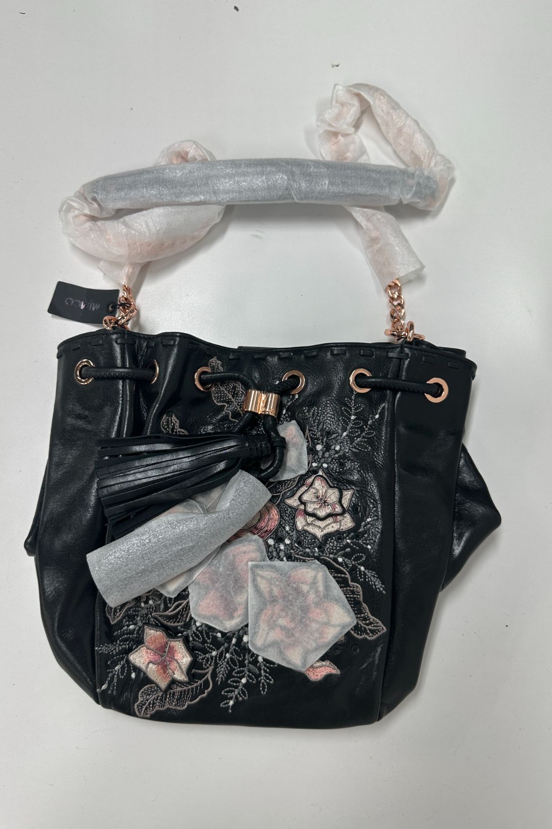 Floral Embroidered Endure Pouche in Black