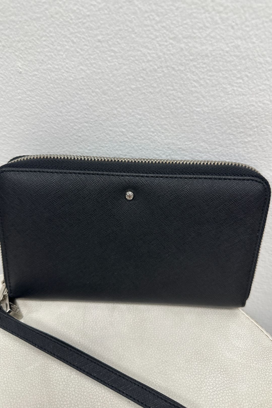 Freida Wallet in Black