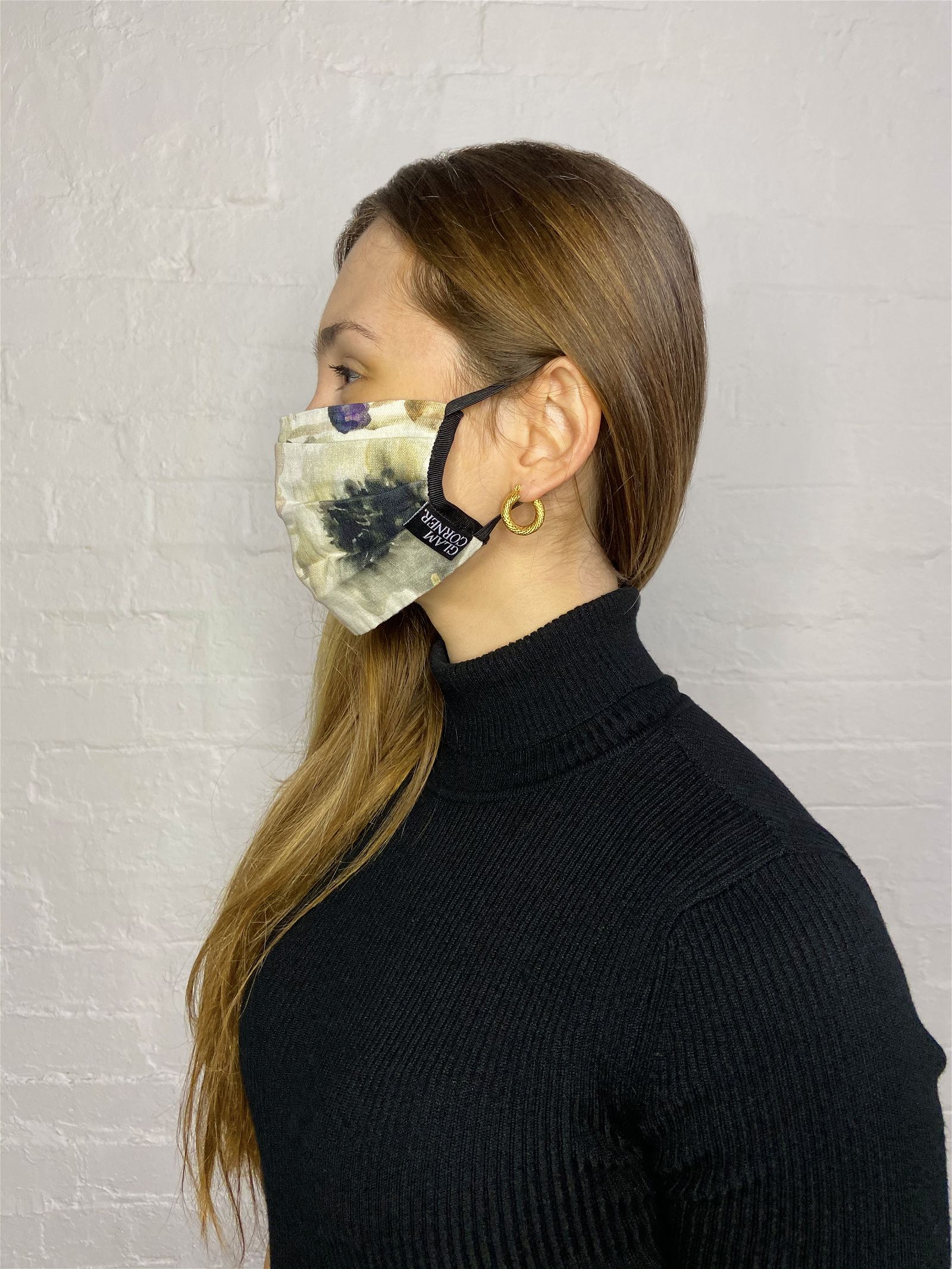 GlamCorner-Fabric-Face-Mask-Ivory-Floral-Model