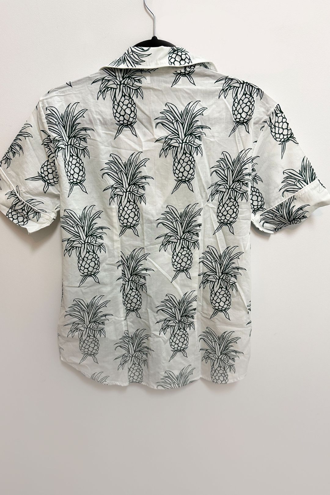 Desmond and Dempsey - Howie Pineapple Print Signature Pyjama Short Sleeve Shirt