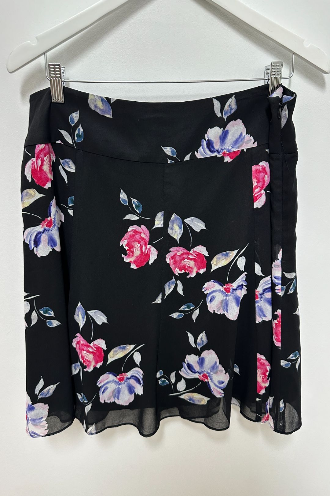 Review Floral She's Lovely Skirt in Black & Multi