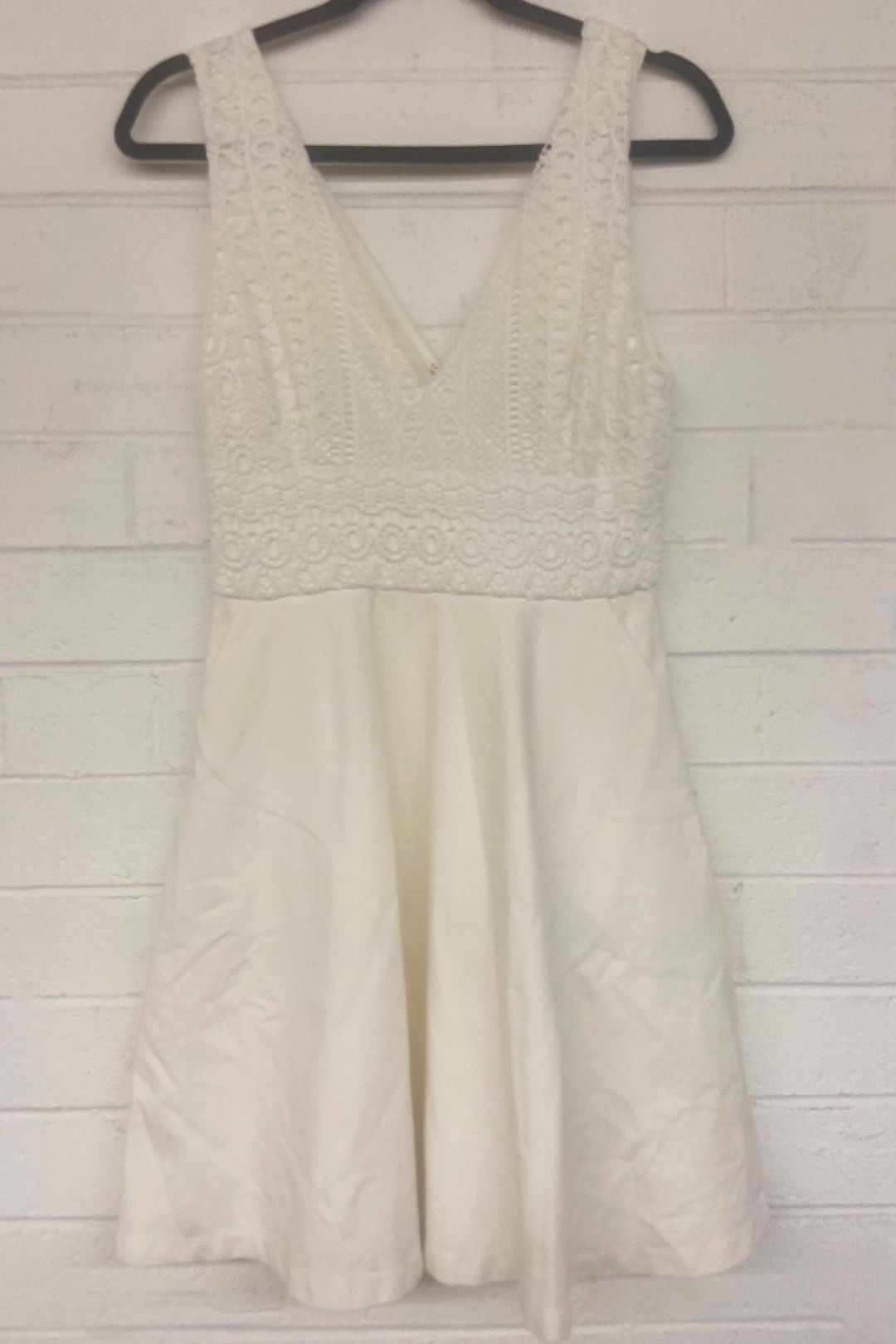 Forever New in White Crochet Lace V Neck Dress