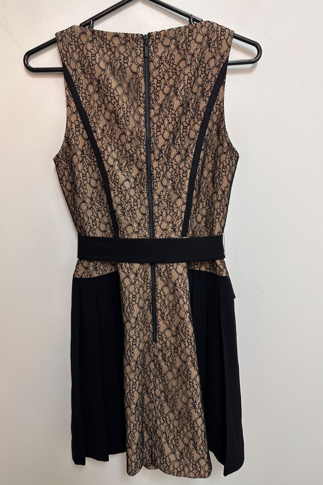 Cue in Black and Beige Lace Dress