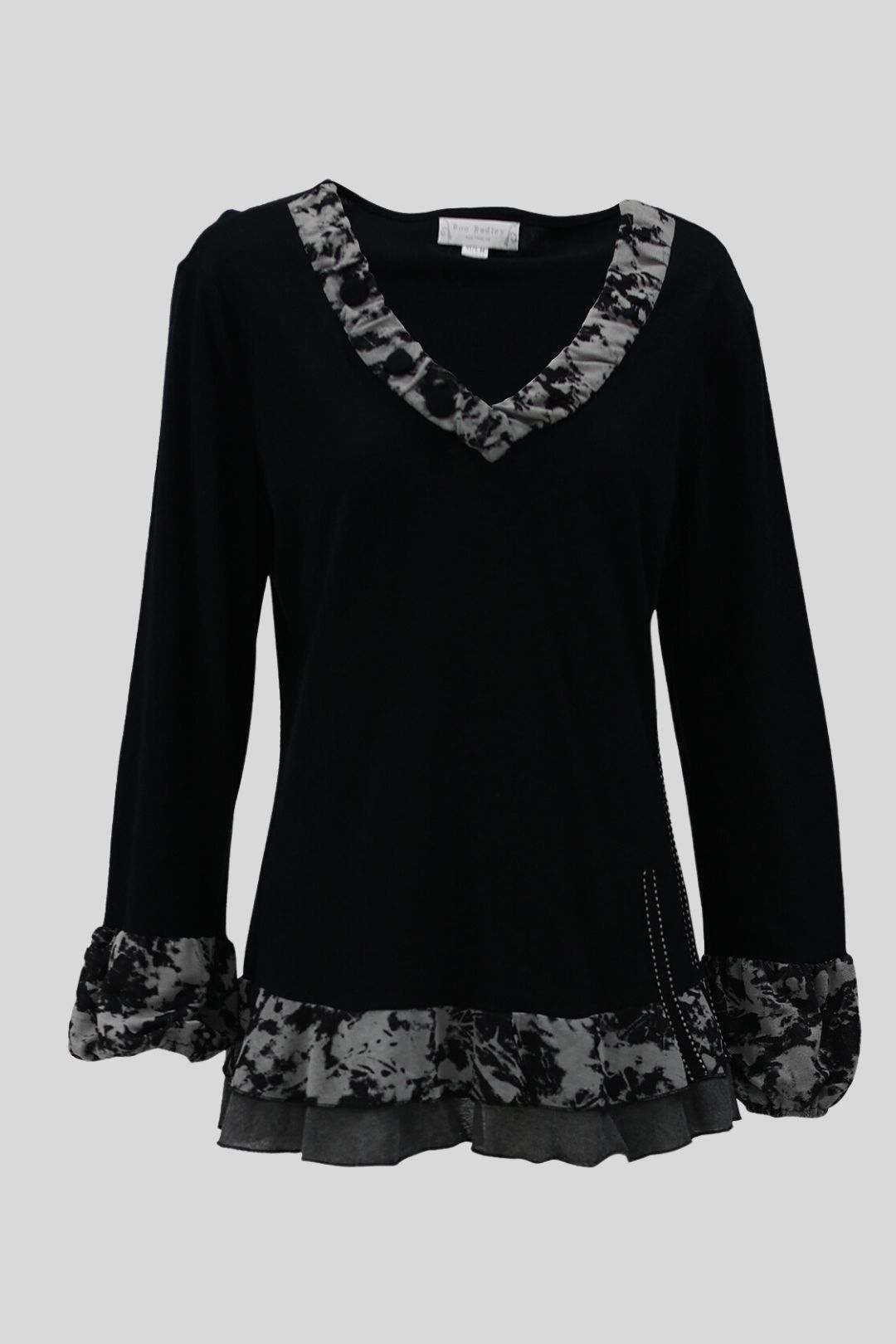 LONG SCARF TOP SHELF