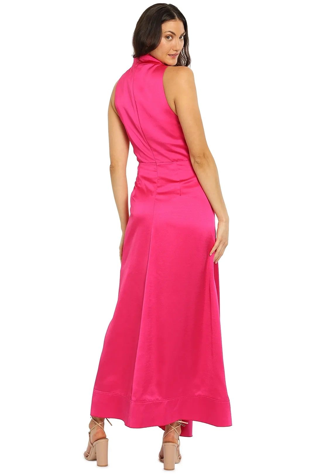 Palmera dress in pink for daytime events.