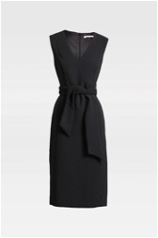 Review Classic Sleeveless Black Dress