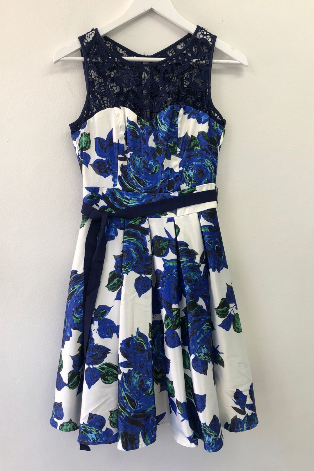 Review - Fit and Flare Grosvenor Dress