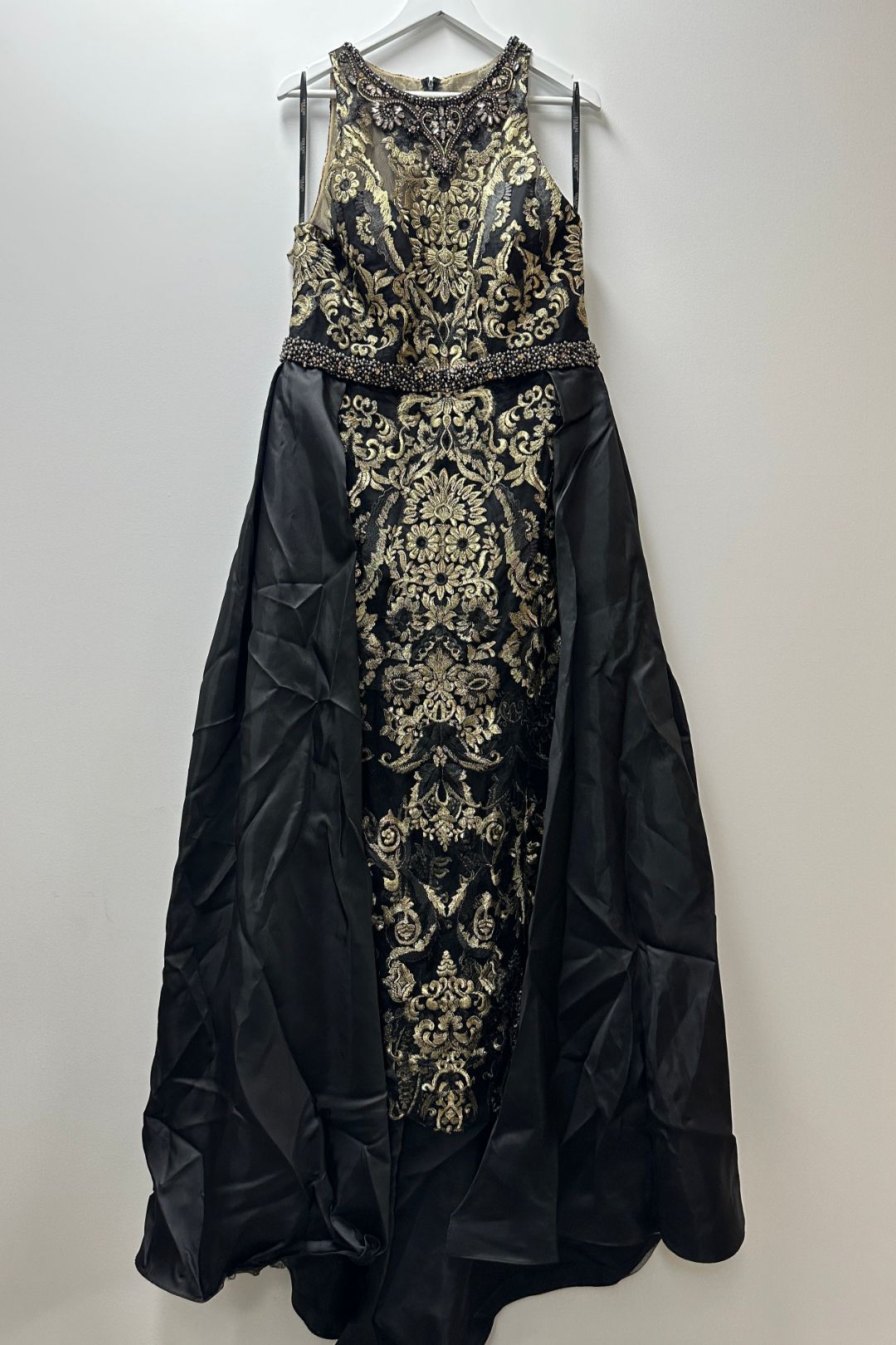 Sleeveless Bateau Neck Evening Gown in Black and Gold