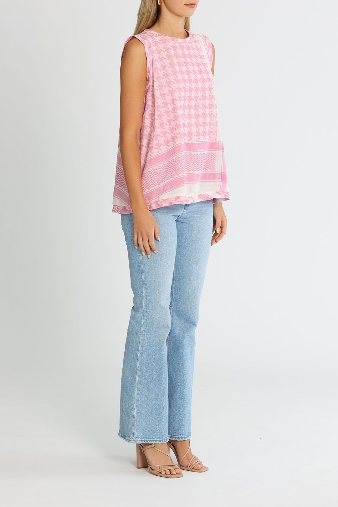 Summery Copenhagen Iben Sleeveless Top Super Pink Crew Neck