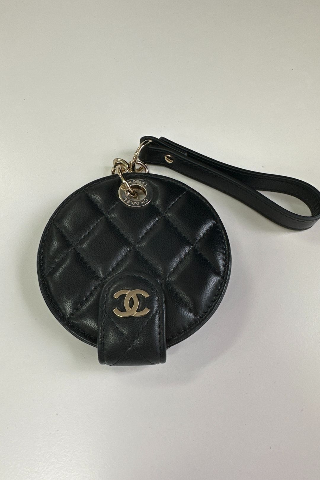 Chanel discount luggage tag