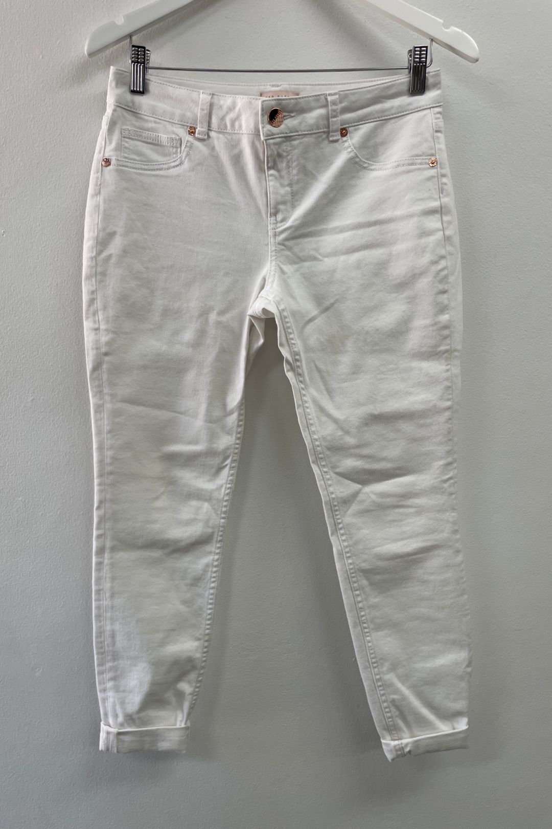 Ted Baker - Amandda Skinny Jeans in White
