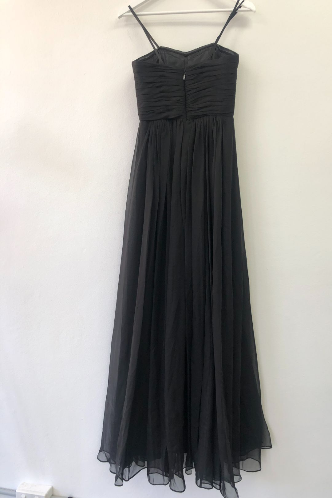 Bariano - Strapless Black Formal Gown