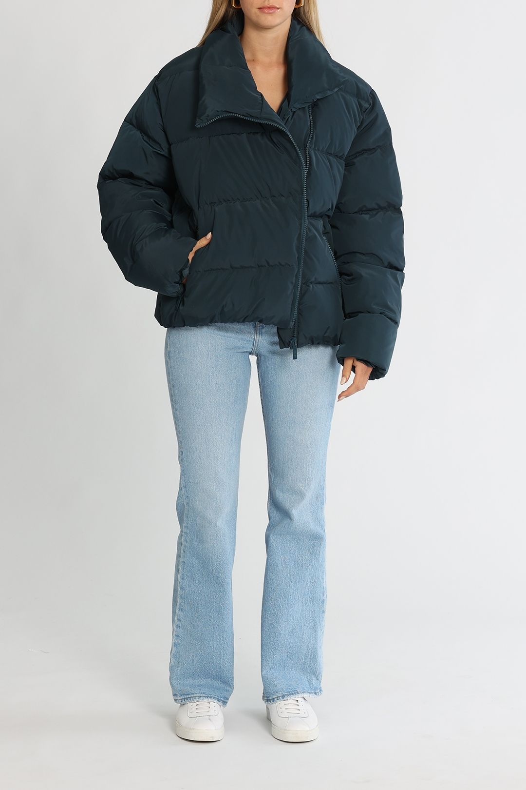 Toast Society Jupiter Puffer Midnight Front Zip Fastening