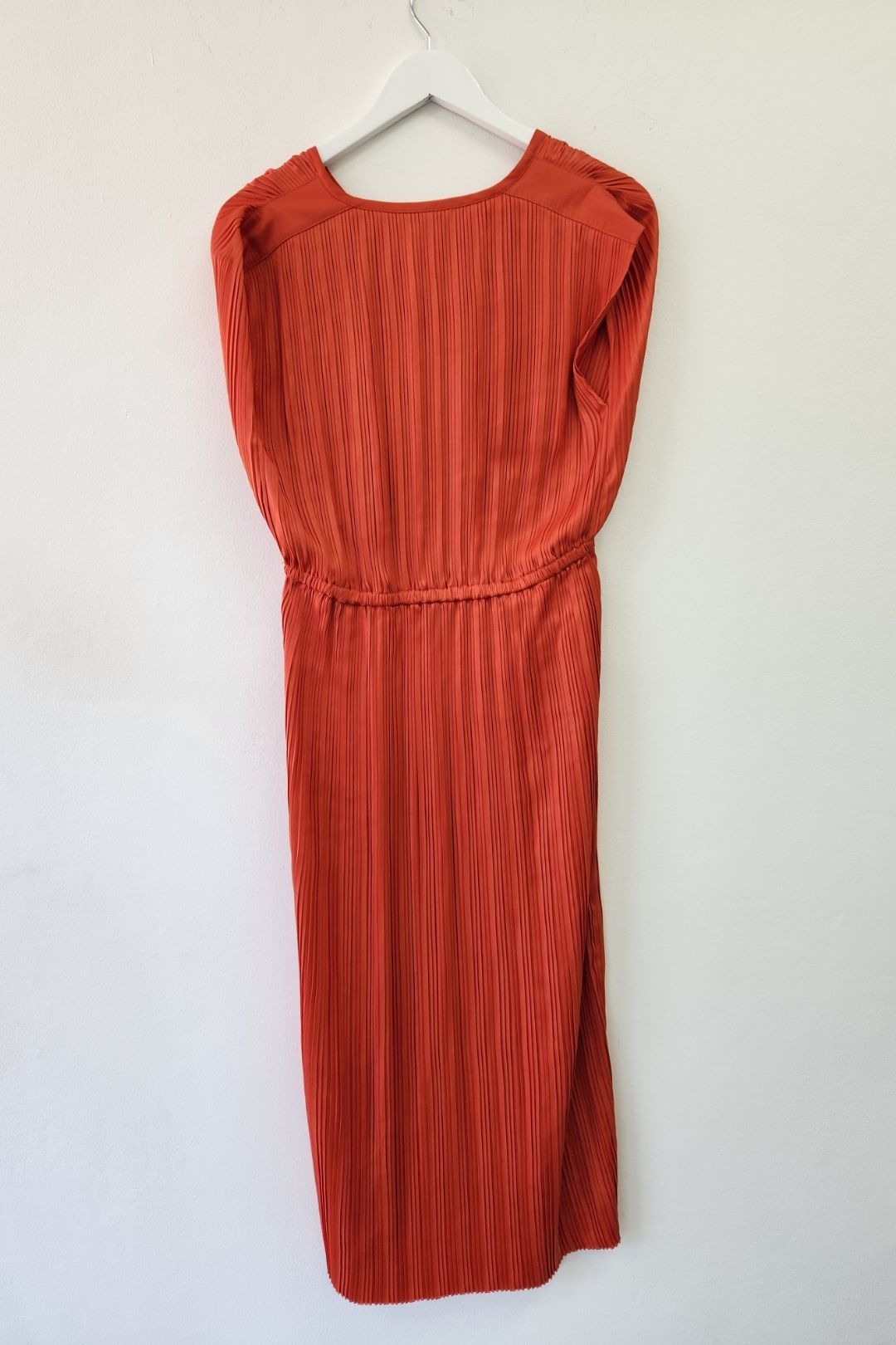 Buy Pleated Red Shift Dress | Trenery | GlamCorner