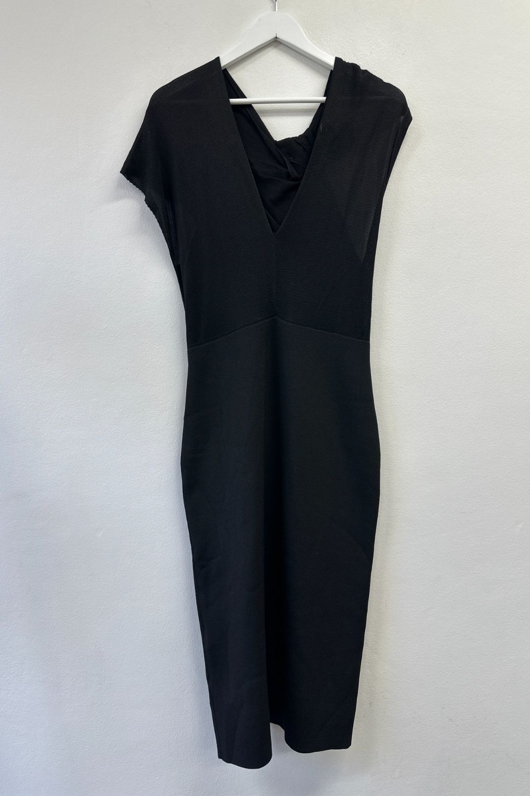 Victoria Beckham Twist Drape Fitted Dress in Black