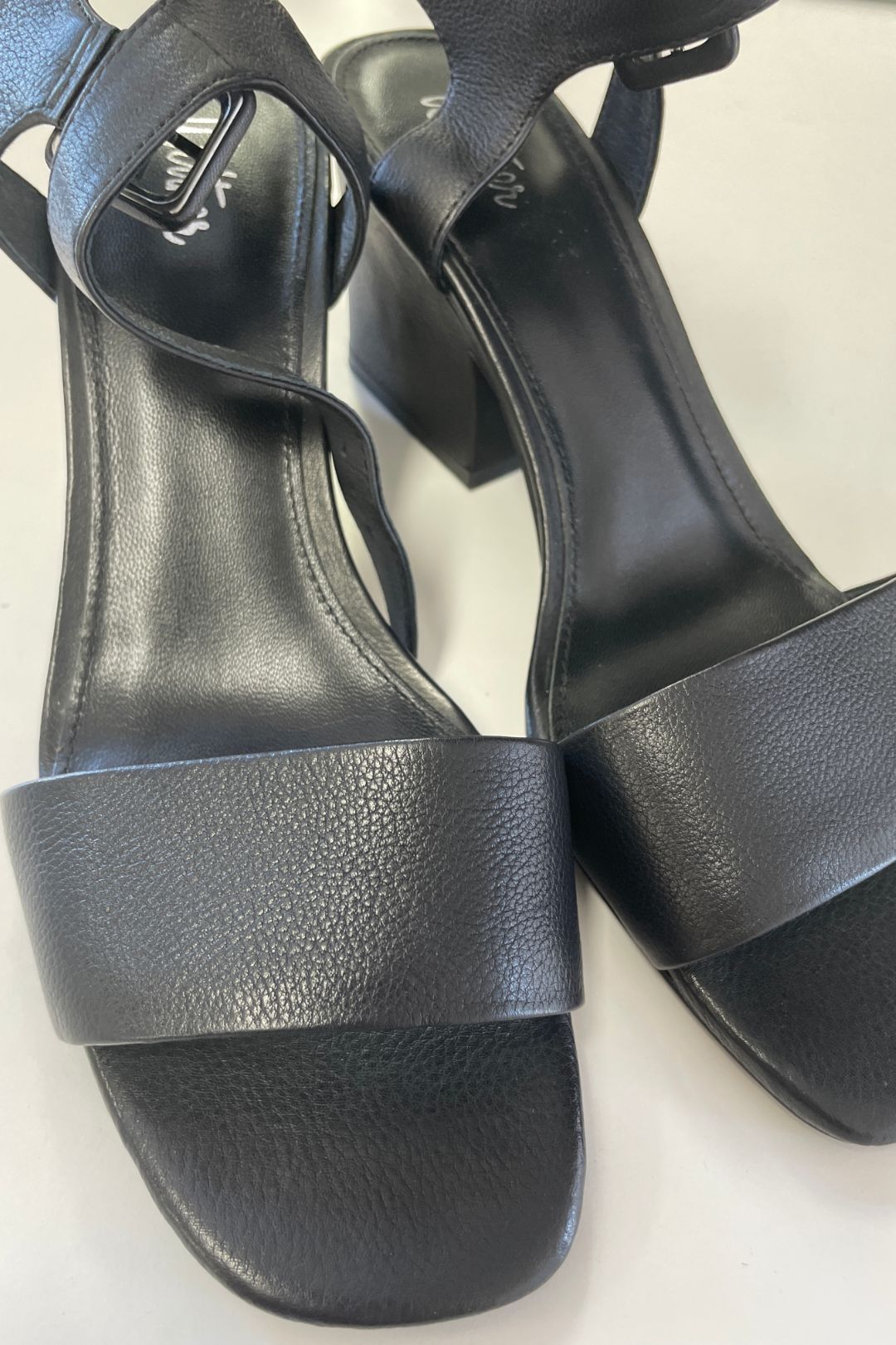 Wittner - Chica Black Leather Block Sandal
